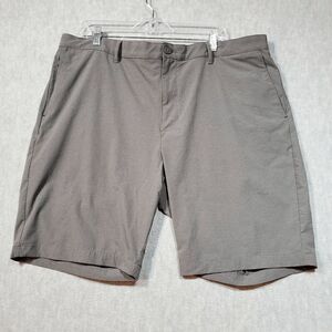Tommy Bahama Shorts Mens 42 Gray Chino Casual Flat Front Regular Fit Logo Preppy